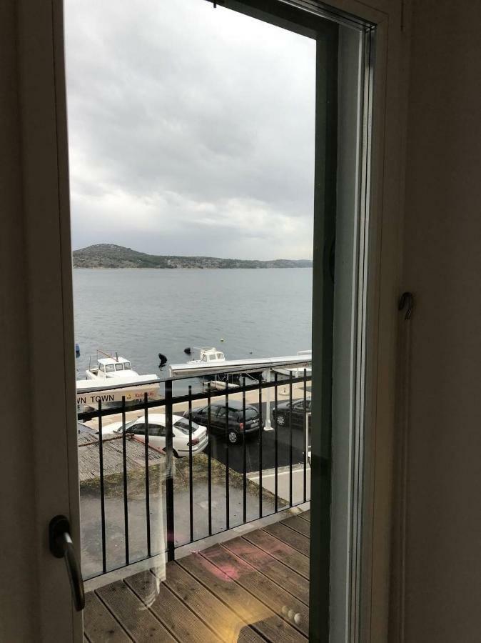 Seaside Apartment Sibenik Bagian luar foto